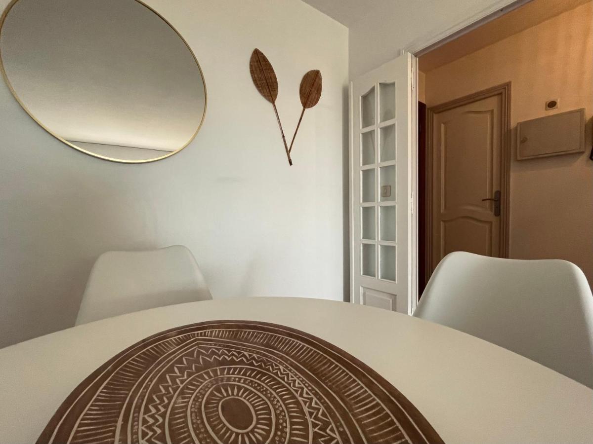 Apartamento La Paisible Saint-Raphaël Exterior foto