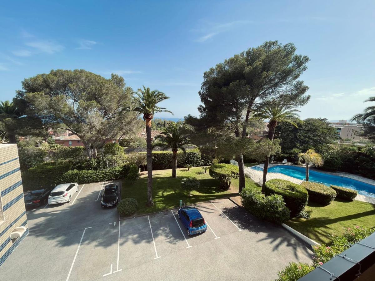 Apartamento La Paisible Saint-Raphaël Exterior foto