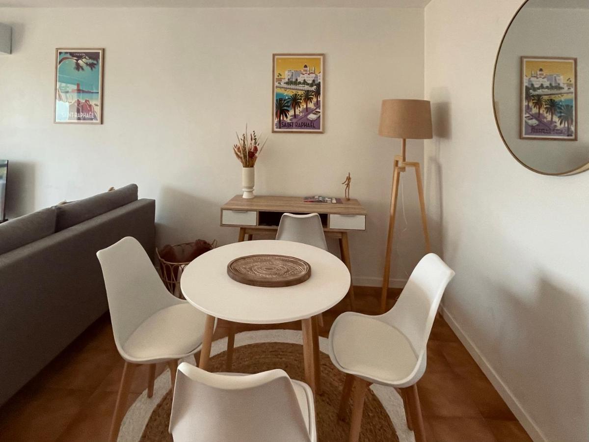Apartamento La Paisible Saint-Raphaël Exterior foto