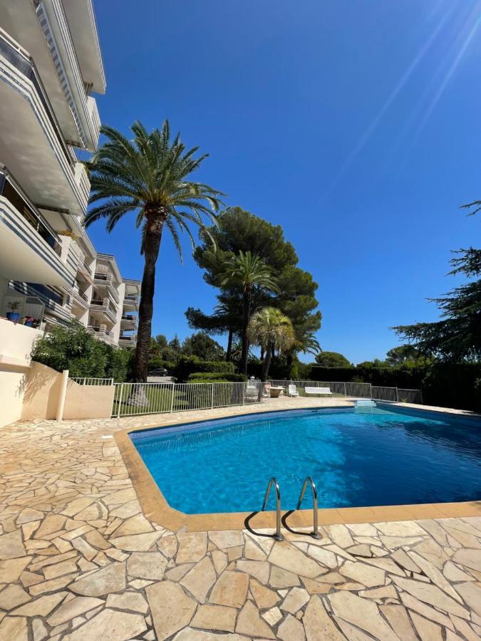 Apartamento La Paisible Saint-Raphaël Exterior foto